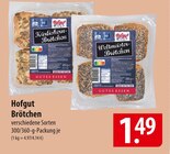 Aktuelles Hofgut Kürbiskern-Brötchen oder Weltmeister-Brötchen Angebot bei famila Nordost in Lübeck ab 1,49 €