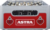Astra oder Holsten von Astra oder Holsten für 9,99 € bei REWE im Angebot Astra oder Holsten von Astra oder Holsten im aktuellen REWE Prospekt