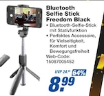 Bluetooth Selfie Stick Freedom Black Angebote bei expert Lehrte für 8,99 €