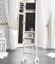 Schmuckschrank bei XXXLutz Möbelhäuser in Ravensburg Schmuckschrank im Angebot bei XXXLutz Möbelhäuser Ravensburg für 49,90 €