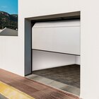 Porte de garage sectionnelle motorisée dans le catalogue Brico Dépôt