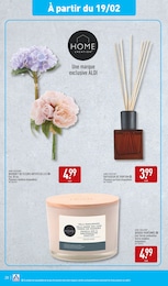 Offre Bouquet De Fleurs dans le catalogue Aldi du moment à la page 31