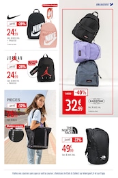 Prix et réduction Trousse dans le prospectus Intersport en cours Offre Trousse dans le catalogue Intersport du moment à la page 15