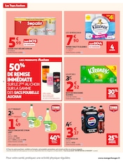 Promos Poubelle dans le catalogue "LES TOPS" de Auchan Hypermarché Poubelle en promo dans le catalogue Auchan Hypermarché à la page 4