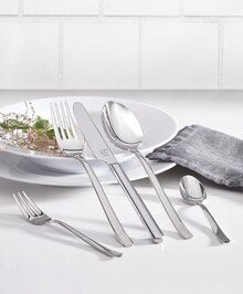Besteck-Set „St. Andrews“ bei XXXLutz Möbelhäuser in Essen Besteck-Set „St. Andrews“ im Angebot bei XXXLutz Möbelhäuser Essen für 99,99 €