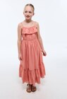 Robe longue à bretelles et broderies en coton - Monoprix Margaret Robe longue à bretelles et broderies en coton à 16,49 € dans le catalogue Monoprix Margaret