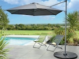 Parasol excentré rond 2,5m en promo chez Hyper U Angers à 69,00 €