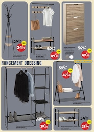 Offre Athena dans le catalogue Maxi Bazar du moment à la page 13