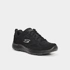 Promo Baskets running Sketchers Summits noir homme à 34,99 € dans le catalogue La Halle à Bron