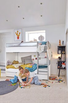 Armoire Enfant - Gautier Armoire Enfant à 1 522,00 € dans le catalogue Gautier "Le mois du junior"