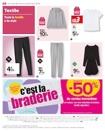 Offre Vêtements Femme dans le catalogue Carrefour du moment à la page 34