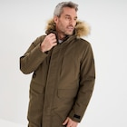 Parka à capuche fausse fourrure vert kaki homme - La Halle à Montreuil Parka à capuche fausse fourrure vert kaki homme en promo chez La Halle Montreuil à 44,99 €