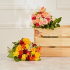 Bouquet de 19 roses arlequin et gypsophile ton chaud - FLEUR à 8,49 € dans le catalogue Carrefour