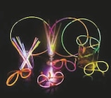 Promo Boîte articles luminescents à 5,49 € dans le catalogue Super U à Saint-Pol-de-Léon