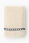 Drap de bain 70x140cm 100% coton GOTS en promo chez Monoprix Forum Des Halles Drap de bain 70x140cm 100% coton GOTS dans le catalogue Monoprix Forum Des Halles