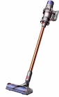 Aktuelles Akku-Stielsauger V10 Absolute Angebot bei MEDIMAX in Halle (Saale) ab 389,00 €