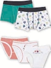 Lot de 3 culottes fille ou lot de 2 boxers garcon - PETIT BATEAU en promo à 7,14 € chez Hyper U Lot de 3 culottes fille ou lot de 2 boxers garcon - PETIT BATEAU dans le catalogue Hyper U