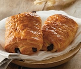 Pain au chocolat pur beurre au beurre AOP charentes-poitou x2 en promo à 1,49 € chez Intermarché Super Pain au chocolat pur beurre au beurre AOP charentes-poitou x2 dans le catalogue Intermarché Super