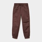 Pantalon battle taille élastiquée coton marron foncé garçon en promo chez La Halle Pantalon battle taille élastiquée coton marron foncé garçon dans le catalogue La Halle