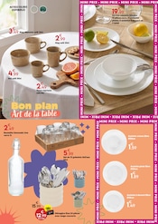 Promos Café dans le catalogue "JE M'ÉQUIPE malin à petit prix !" de Maxi Bazar Café en promo dans le catalogue Maxi Bazar à la page 11
