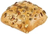 Das herzhaft-kernige Kürbiskernbrötchen Angebote bei REWE Dachau für 0,35 €