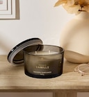 Bougie parfumée Glowy verre 440gr en promo chez Maxi Bazar Châtillon à 9,99 €