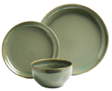 Service à vaisselle 12 pièces à 29,99 € dans le catalogue B&M