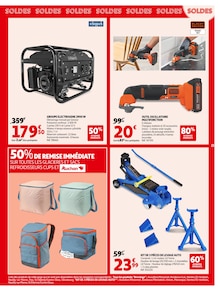 Promo Camping dans le catalogue Auchan Hypermarché du moment à la page 25
