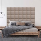 Coussin mural décoratif carré velours beige 30x30 cm - Vertigo dans le catalogue Décor Discount