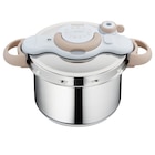 Gamme autocuiseurs Clipso minut Eco Respect en promo chez Carrefour Gamme autocuiseurs Clipso minut Eco Respect dans le catalogue Carrefour