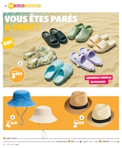Promos Chaussures dans le catalogue "GiFi VOILÀ L'ÉTÉ !" de Gifi Chaussures en promo dans le catalogue Gifi à la page 32