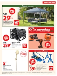 Prix et réduction Pomme dans le prospectus Auchan Hypermarché en cours Offre Pomme dans le catalogue Auchan Hypermarché du moment à la page 17
