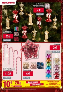 Weihnachtsbaum im Woolworth Prospekt "Aktuelle Angebote" mit 48 Seiten (Bornheim)