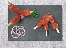 Mini brochettes de bœuf Marrakech ou Tokyo x4 - Géant Casino à Saint-Étienne Mini brochettes de bœuf Marrakech ou Tokyo x4 en promo chez Géant Casino Saint-Étienne à 4,13 €