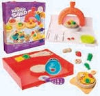 Atelier à pizza magique - KINETIC SAND en promo chez Hyper U Reims à 18,99 €