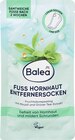 Socken im dm-drogerie markt Prospekt Fußmaske Socken Hornhaut Entferner (1 Paar) von Balea im aktuellen dm-drogerie markt Prospekt für 2,95 €