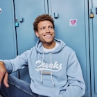 Sweat molleton à capuche hoodie bleu ciel homme dans le catalogue La Halle