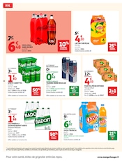 Promos Eau Minérale dans le catalogue "La rentrée à prix K.O." de Auchan Hypermarché Eau Minérale en promo dans le catalogue Auchan Hypermarché à la page 18