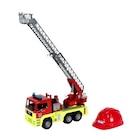 Camion de pompier Man avec casque d'intervention - BRUDER en promo chez Carrefour Camion de pompier Man avec casque d'intervention - BRUDER dans le catalogue Carrefour