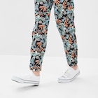 La Halle Puteaux - Promo Tennis en toile à lacets blanc femme Promo Tennis en toile à lacets blanc femme à 15,99 € dans le catalogue La Halle à Puteaux