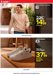 Offre Adidas dans le catalogue Carrefour du moment à la page 93