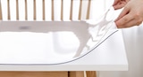 TOILE CIRÉE CRISTAL TRANSPARENTE en promo chez Décor Discount TOILE CIRÉE CRISTAL TRANSPARENTE dans le catalogue Décor Discount