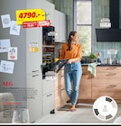 Einbauküche Angebote von AEG bei Höffner Hamburg für 4.790,00 €