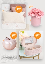 Offre Fleurs Artificielles dans le catalogue B&M du moment à la page 22