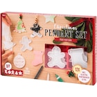 Kit créatif décorations de Noël - Action en promo chez Action Kit créatif décorations de Noël - Action dans le catalogue Action