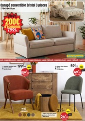 Promos Chaise dans le catalogue "MEUBLEZ-VOUS DE BONNES AFFAIRES" de Maxi Bazar Chaise en promo dans le catalogue Maxi Bazar à la page 7