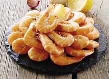 Poisson dans le catalogue Casino Supermarchés Crevettes cuites à 12,99 € en promo chez Casino Supermarchés