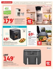 Promos Glacière dans le catalogue "LA FÊTE DE MAMAN" de Auchan Hypermarché Glacière en promo dans le catalogue Auchan Hypermarché à la page 18