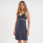 Nuisette courte avec dentelle bleu gris femme à 9,99 € dans le catalogue La Halle