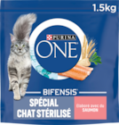 CROQUETTES AU SAUMON POUR CHAT STÉRILISÉ PURINA ONE - PURINA en promo chez Auchan Hypermarché Lyon à 6,99 €